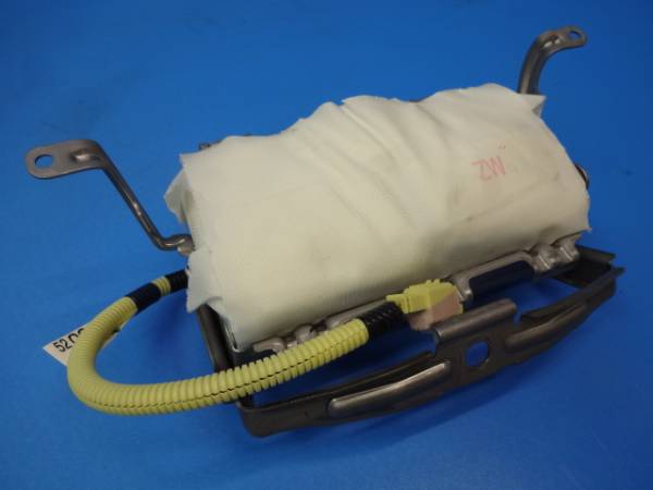 【良品 即決】 アクア NHP10 純正 エアバック 助手席 トヨタ TOYOTA AQUA (d007916)