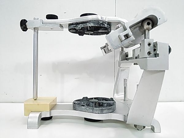 1円スタート!Denar Denar デナー 咬合器 歯科技工 A デナー 1円スタート!Denar Denar デナー 咬合器 歯科技工 A デナー
