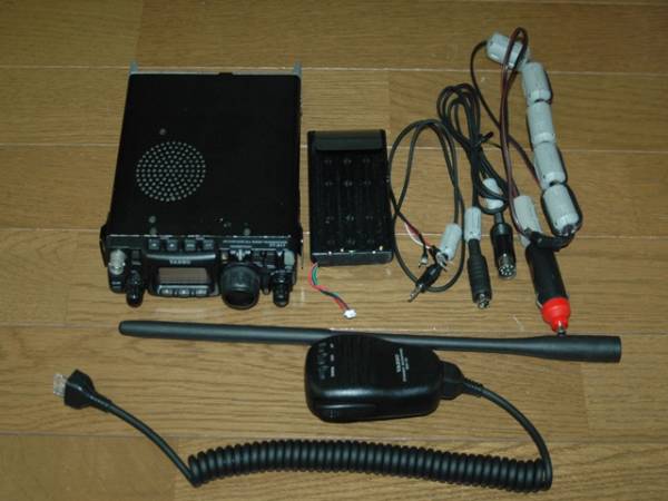 ●FT-817 付属品多数 事情によりジャンク品●
