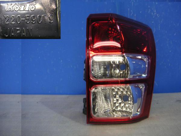 ◎ エスクード ＴＤ５４Ｗ ＴＤ９４Ｗ ＴＤＡ４Ｗ 純正 右テールランプ