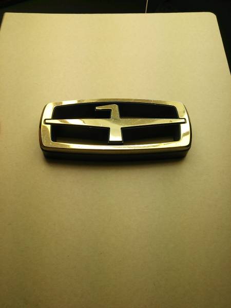 希少 当時 y31グロリア HT? ハードトップ ゴールドグリルエンブレム