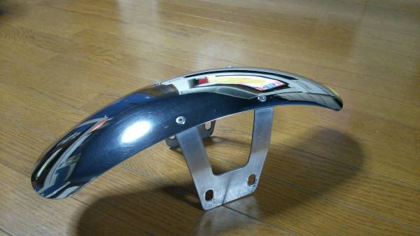 SR400 カフェレーサー ペイトン フロントフェンダー