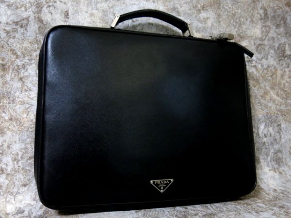 PRADA プラダ メンズ サフィアーノ レザー ブリーフケース PCケース