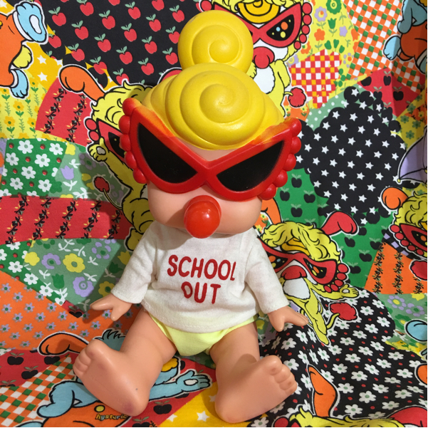レア！入手困難 HYSTERIC MINI ヒステリックミニ MINI DOLL 人形 ドール ホワイトT イエローパンツ