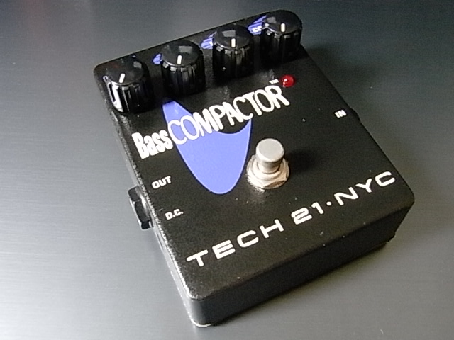エフェクター＞TECH 21 NYC／Bass COMPACTOR（ベース コンプレッサー