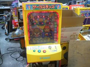 サーカスキッズ メダルゲーム FDEK FSK-1 アミューズメントゲーム機