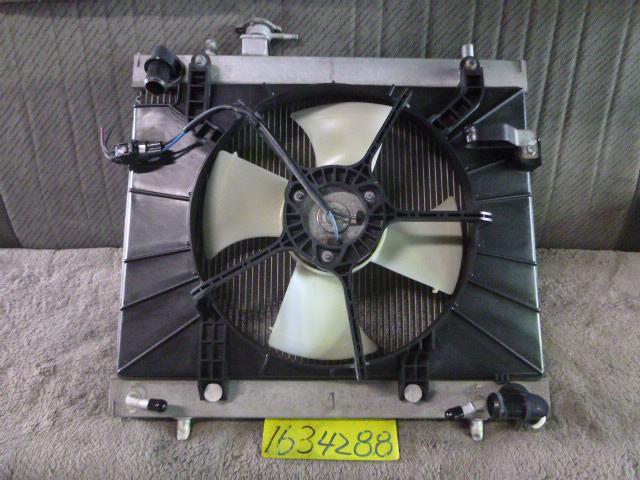 エブリイ　DA64V　ラジエーター17700-68H12