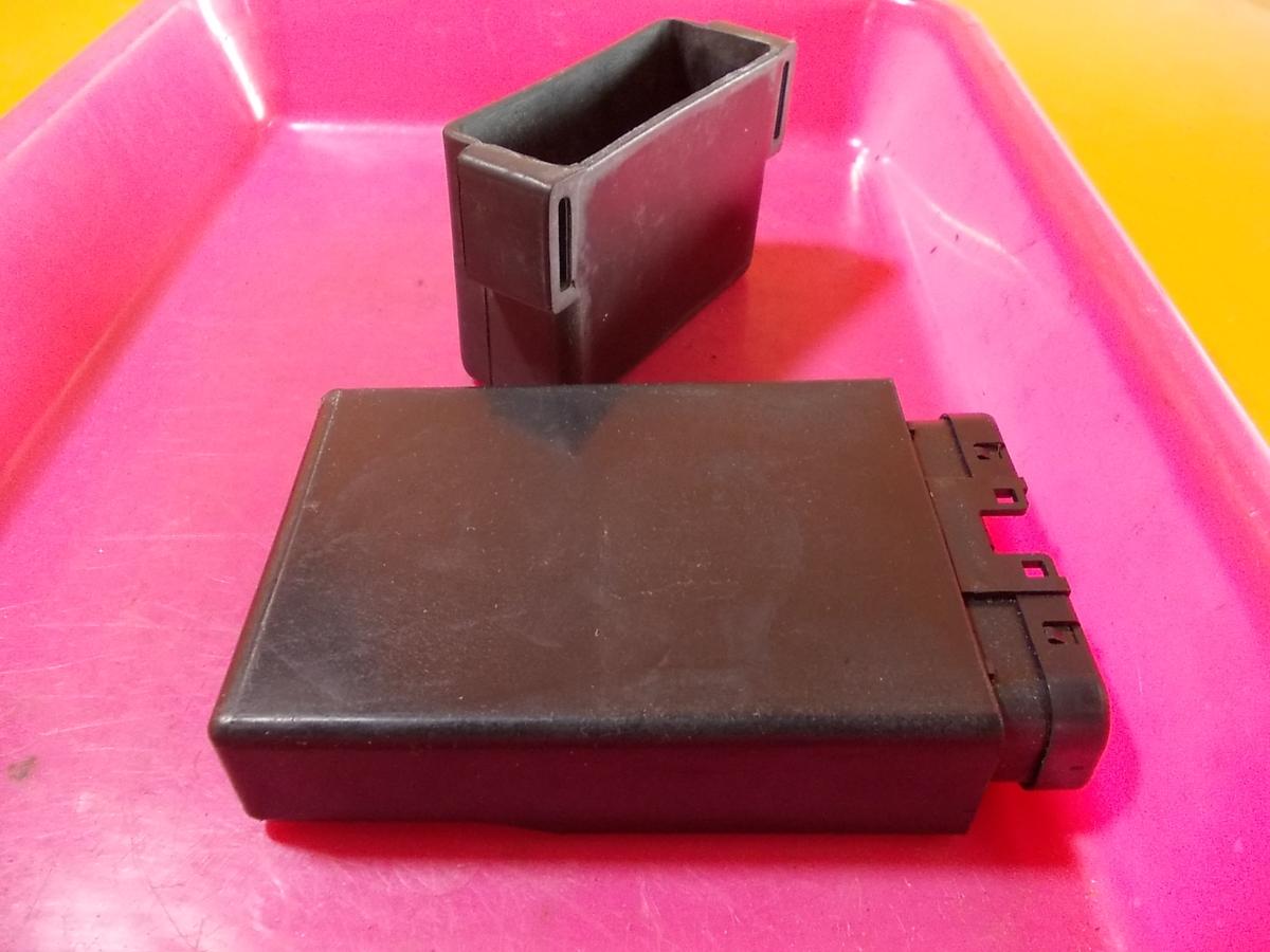 12808 ホンダ CBR1100XX 98 逆車 ブラックバード 純正 イグナイター CDI