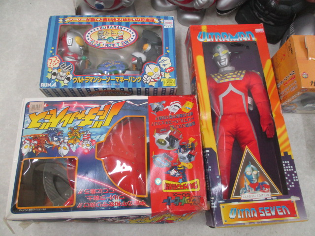 ウルトラマン ビッグマネーバンク 貯金箱 フィギュア ソフビ 大きな