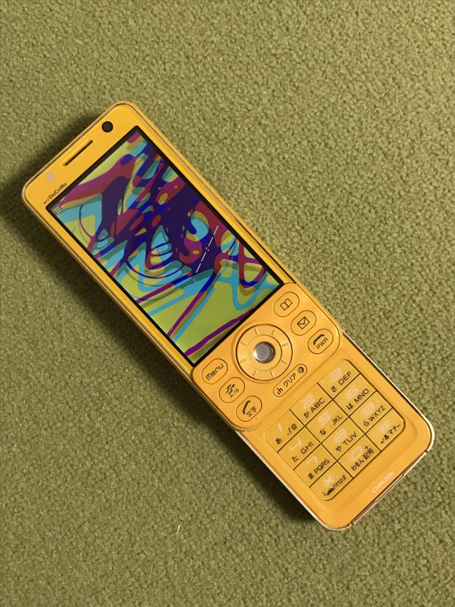 docomo イエロー 携帯電話本体 ドコモ D905i オレンジイエロー 希少色 スライドケータイ 三菱 docomo