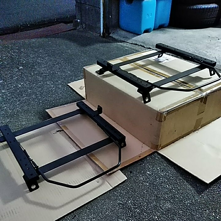 レカロSR系ローシートレール　インテグラdcdb用