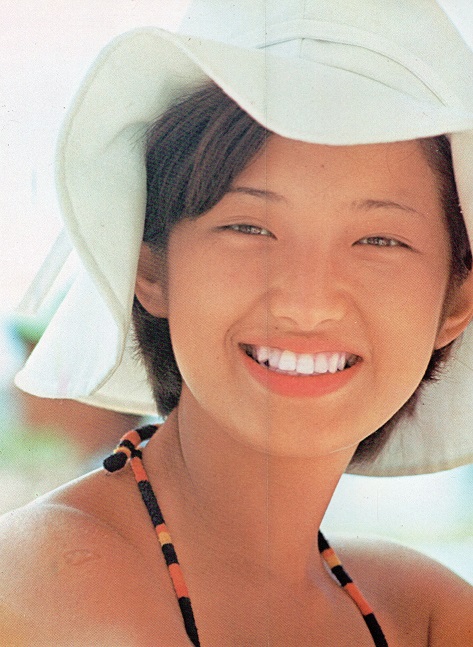 01 別冊近代映画 山口百恵 伊豆の踊子特集号 山口百恵 売買されたオークション情報 Yahooの商品情報をアーカイブ公開 オークファン Aucfan Com