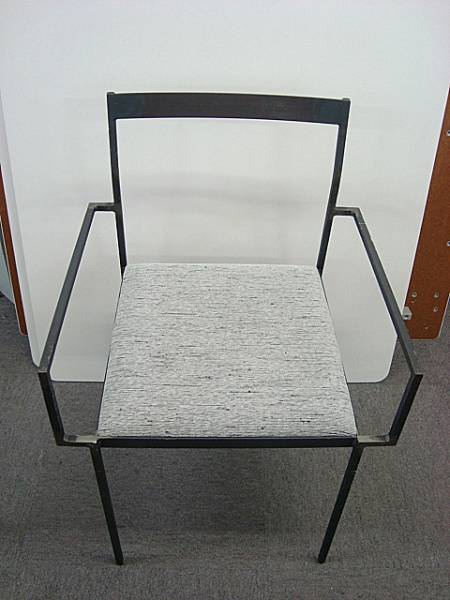 【未使用品】 杉山製作所　クロテツ シリーズ　SHINアームチェア