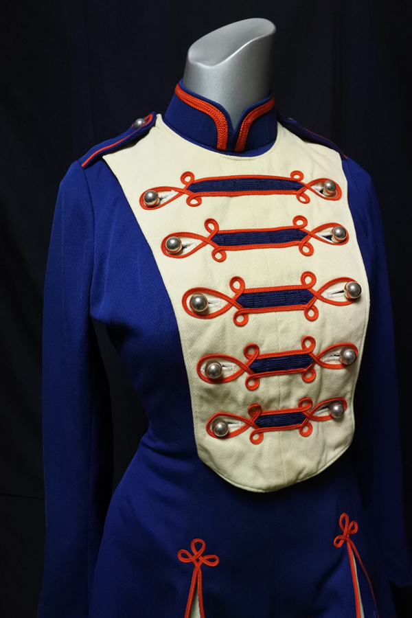 マーチングバンド チアリーダー ユニフォーム ワンピース レディースファッション 売買されたオークション情報 Yahooの商品情報をアーカイブ公開 オークファン Aucfan Com