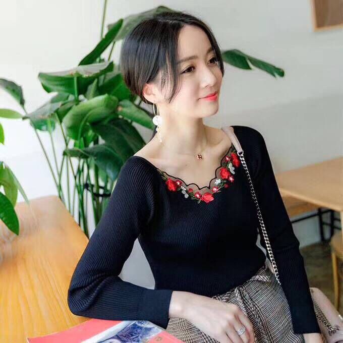 Rirandture リランドチュール 刺繍 ニット/ブラック