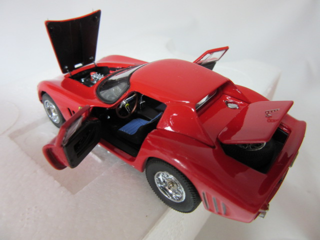 Jouef Evolution SB 1/43 - Ferrari 250 GTO 1964 - Très Bon état Avec Vitrine