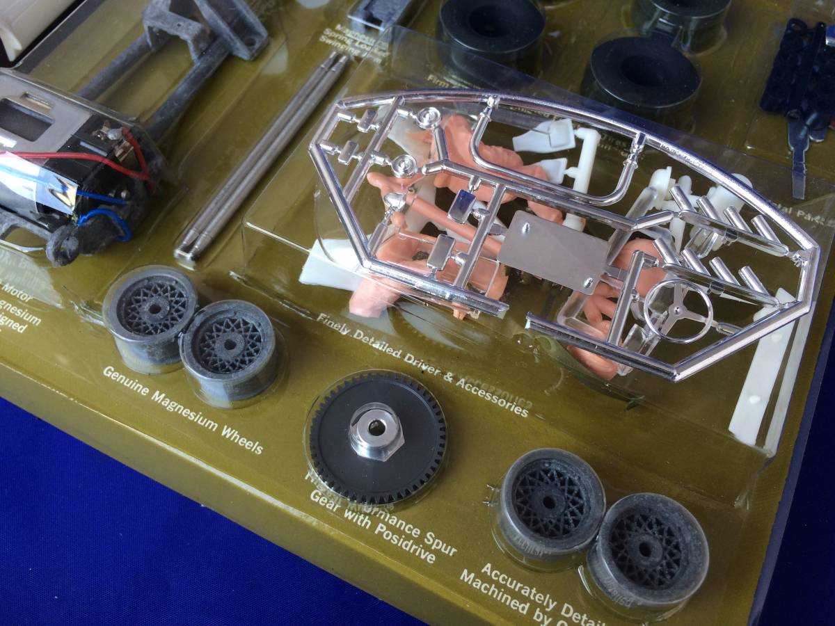 1960年代の スロット・レーシング・カー COX 1/24 CHAPARRAL コックス