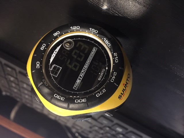 SUUNTO VECTOR YELLOW スント ベクター イエロー 廃版 黄色 ヴェクター