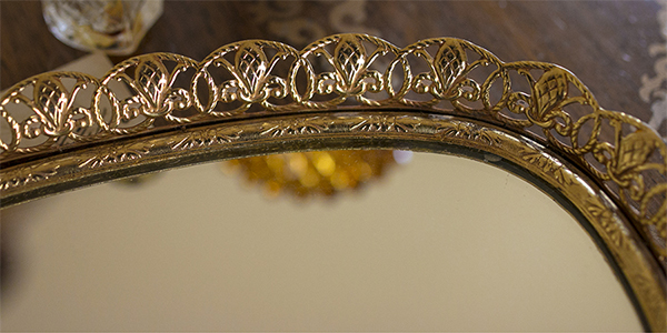 アンティーク ミラートレイ 香水ボトルの台などに ユリ 菓子器 ゴールド フィリグリー