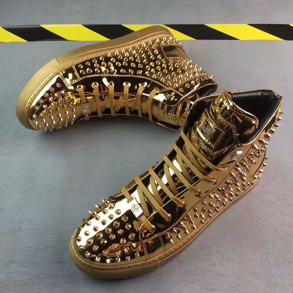 PHILIPP PLEIN フィリップ プレイン 新作格好良いメンズシューズ 本革スニーカー スタッズ付 ゴールド 24.5cm