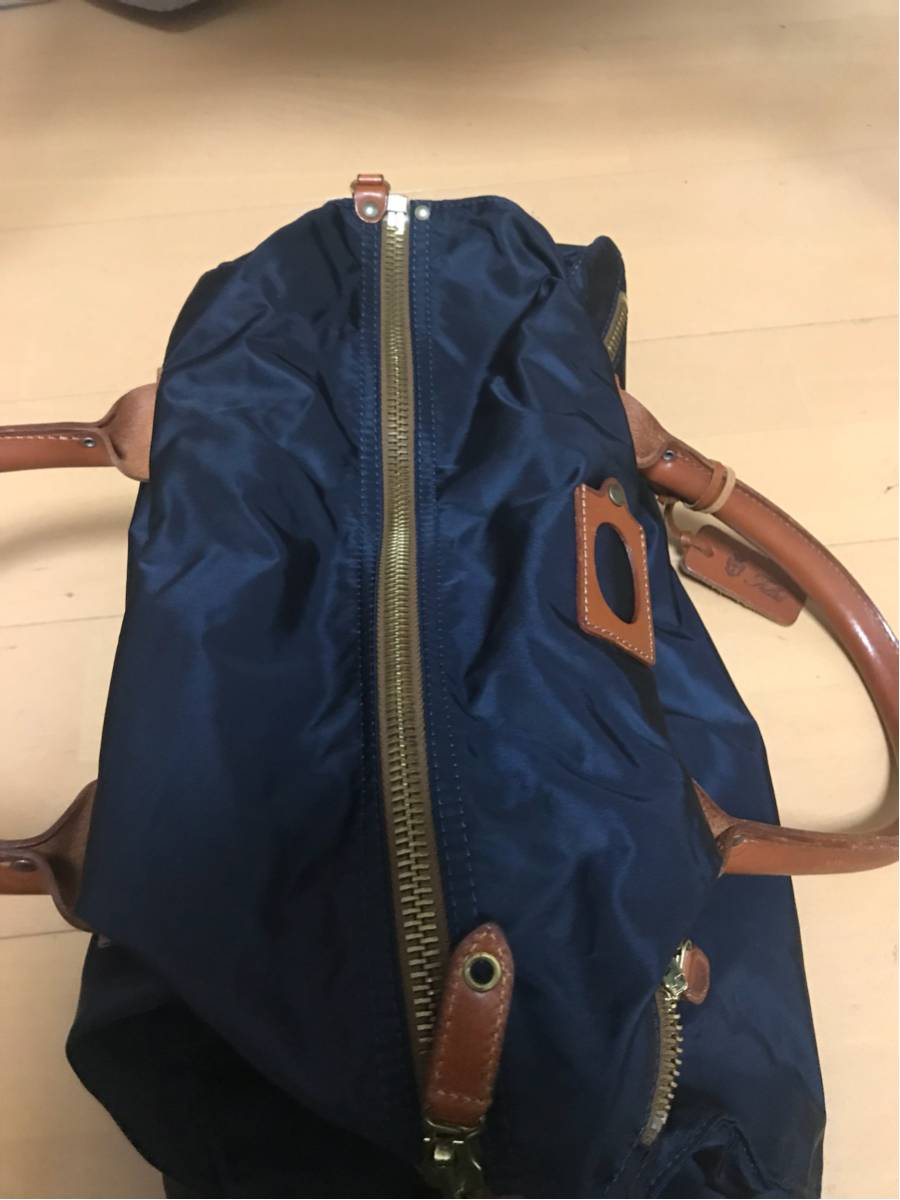 美品 Felisiフェリージ P4 ネイビー 付属品無し ブランド別 かばん