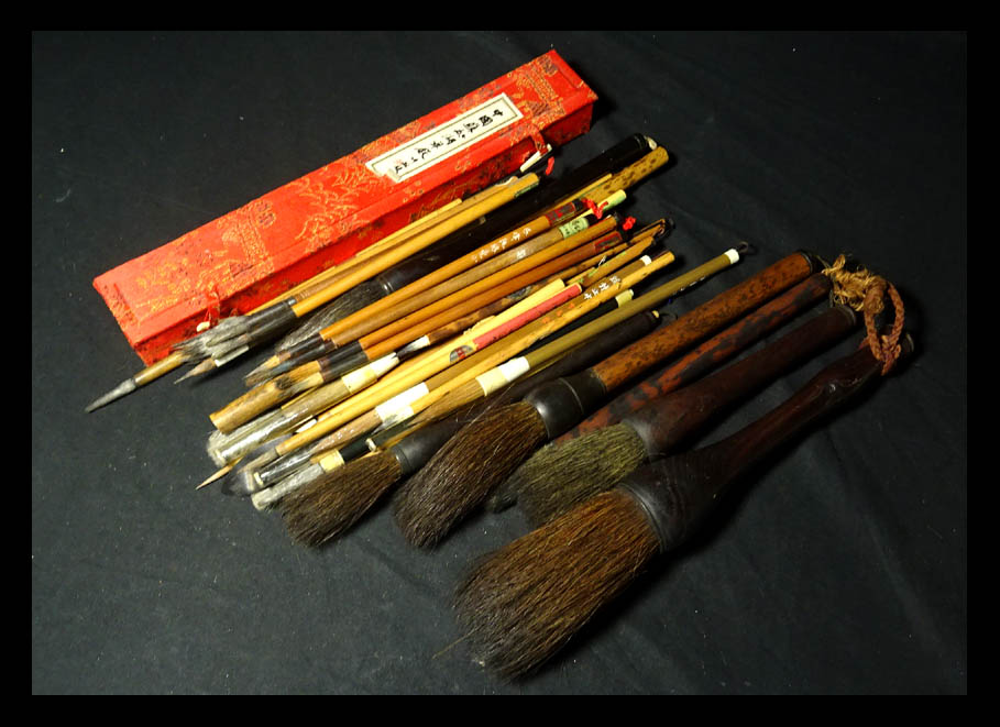 緑屋*南■c 中国古玩*書画筆*多数まとめて*唐木*班竹含む*時代物*書道具*112015#80