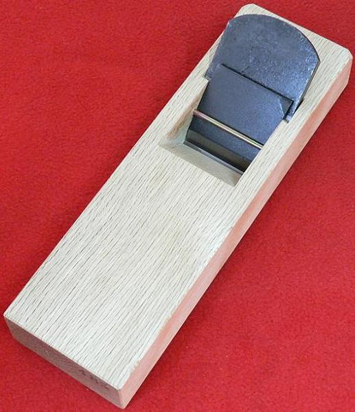 ◆常三郎 春蘭 青鋼 ヒナ平鉋 押金付 白樫 42mm 5寸5分台 かんな