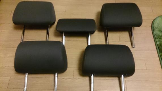 アウディ A4 8EALT ヘッドレスト 5個_1