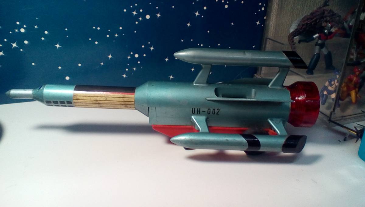 ウルトラ警備隊　ウルトラホーク2号