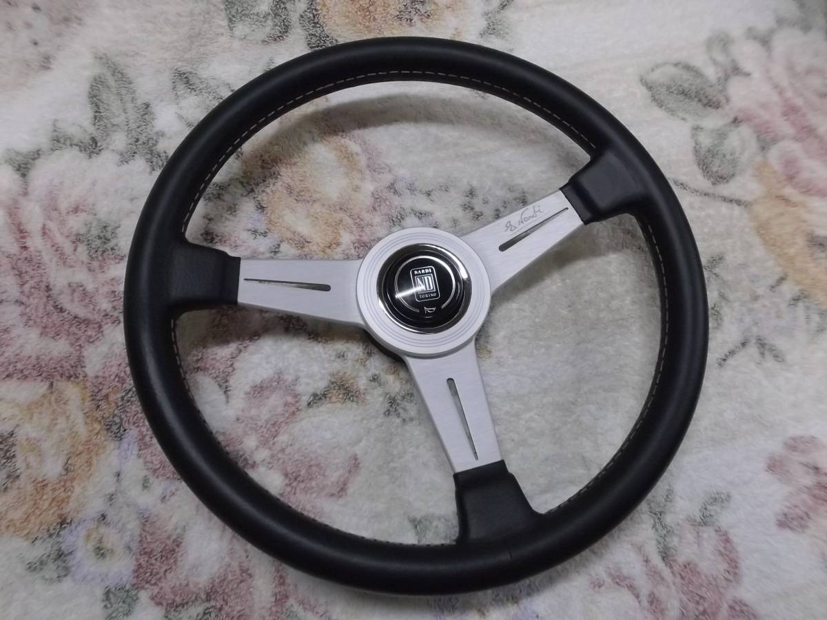 中古美品 正規品 NARDI CLASSIC ナルディ クラシック φ33 現物325mm