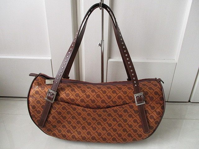 ◆本物　ゲラルディー二　PVCレザー　ポーチ付トートバック　◆