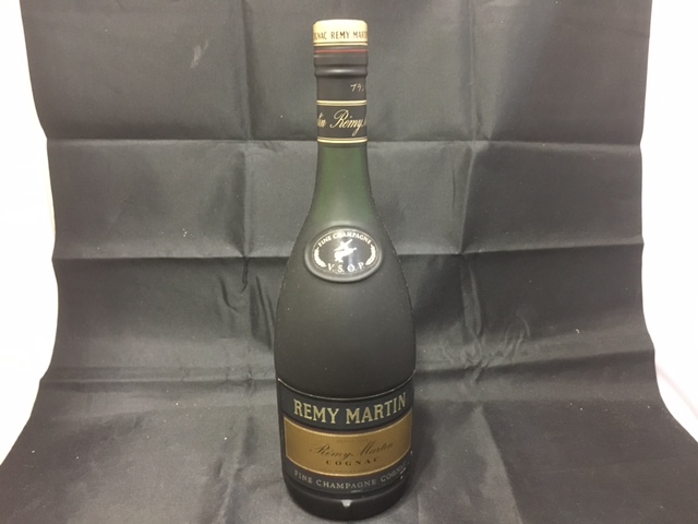 レミーマルタン ブランデー REMY 700ml MARTIN 古酒 コニャック VSOP