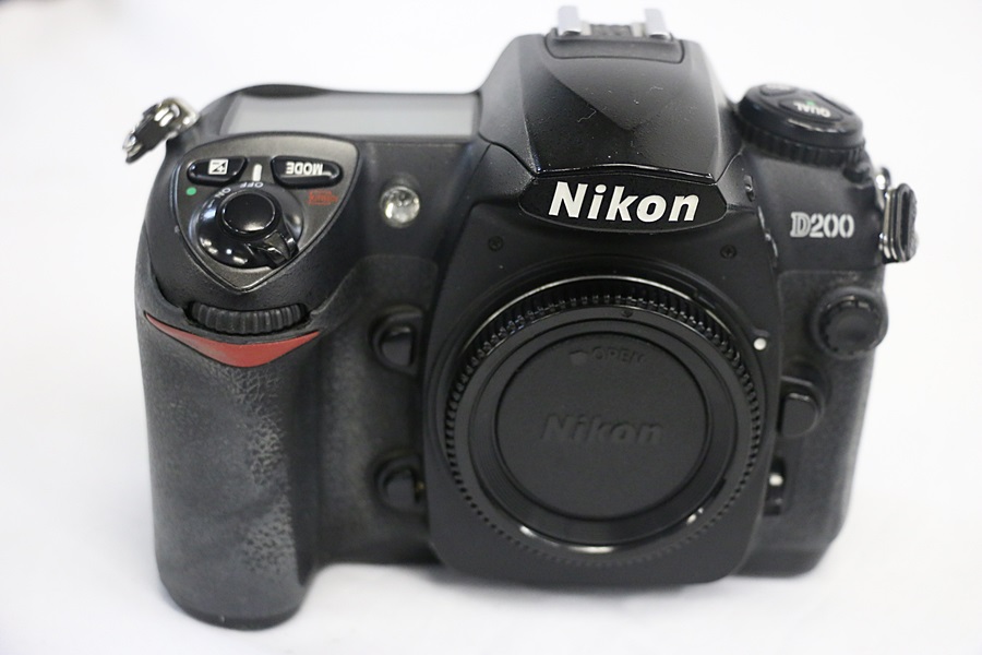東京)ジャンク　Nikon - D200 ボディ