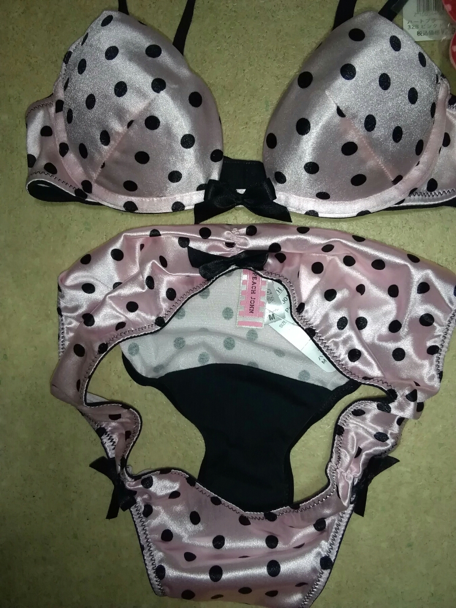 ピーチジョン　ブラ不要パンティだけでも可　ブラ&ハートパンティ　Ｍ　新品　ピンク　ドット　水玉&リボンパンツ　ショーツ　エメフィール