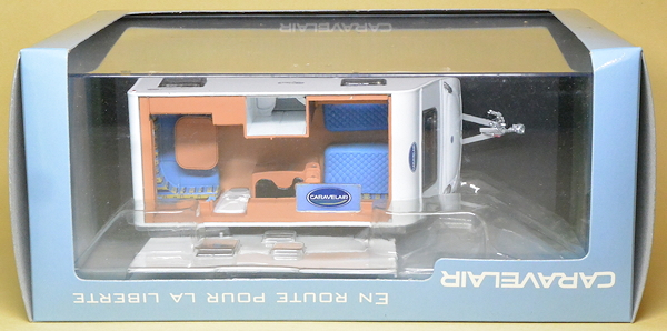 トリガノ　キャラベルエアー　キャンピングトレーラー（キャンピングカー）　１／４３　TRIGANO CARAVELAIR AMBIANCE STYLE 450