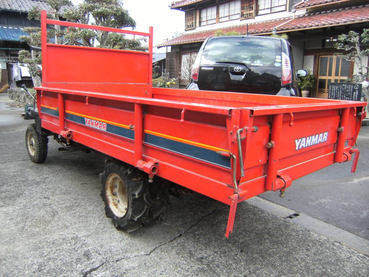 SOLD ヤンマー 運搬車 農作業 FG182 四輪 小走行 OUTヤンマ 運搬車 