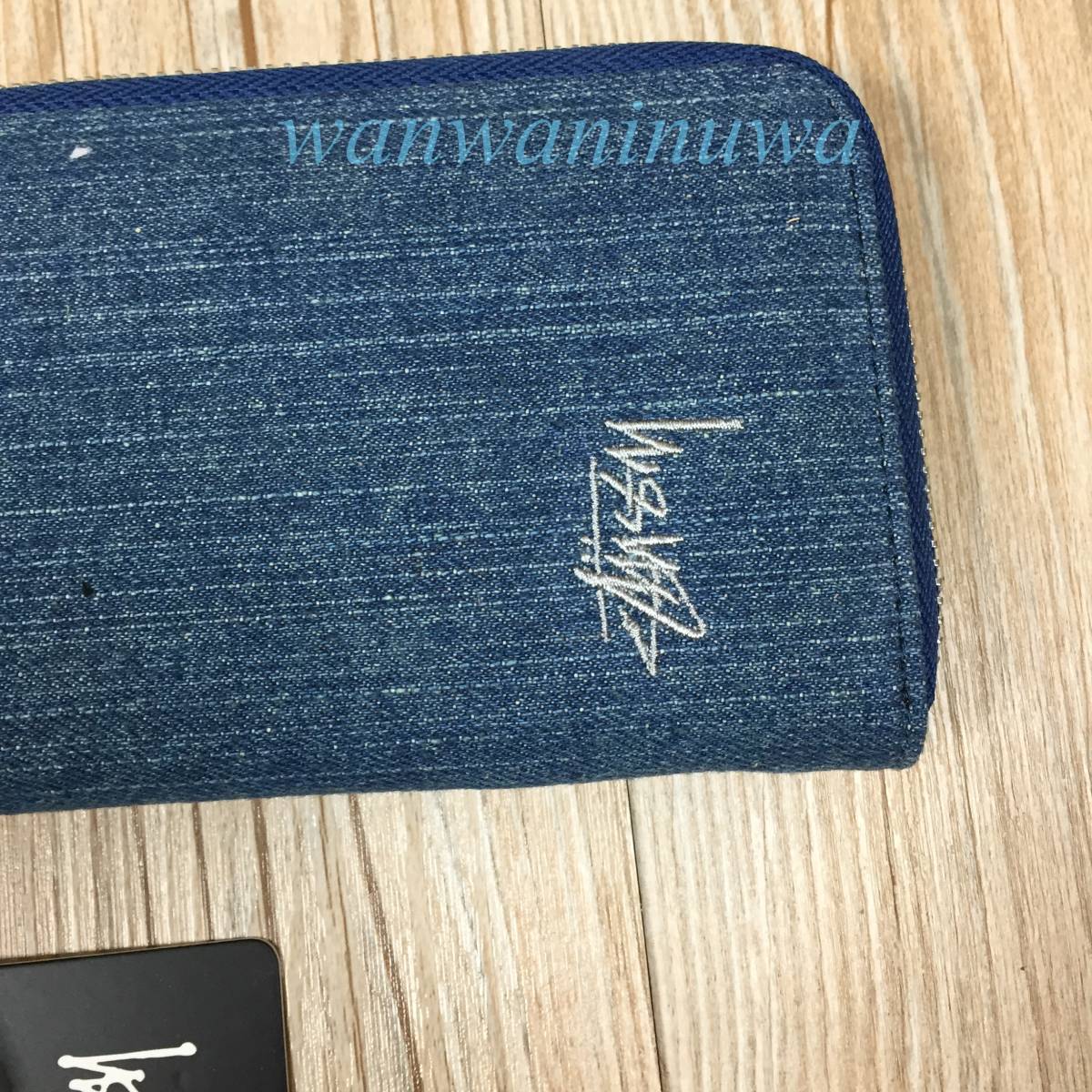 Stussy　ステューシー　長財布　レディース 小銭入れあり