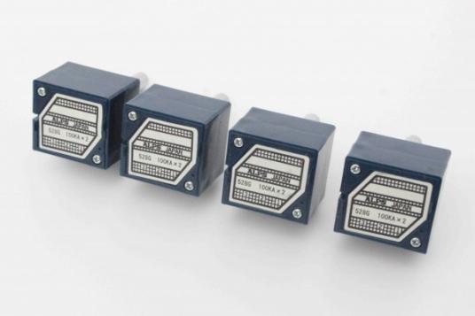 人気SALE，限定セール 基板おまけ アルプス ALPS 2連 ボリューム クリックなし RK27 15A 溝軸 操作部25mm 4個セット 100k(パーツ、部品)｜売買されたオークション情報、yahooの商品情報をアーカイブ公開 - オークファン パーツ、部品