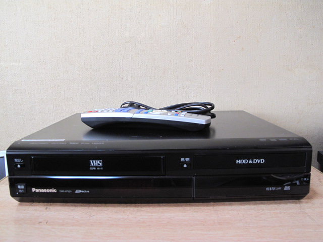 Panasonic HDD搭載VHS一体型ハイビジョンDVDレコーダー:DMR-XP22V