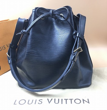 【超美品】【正規品】1円～ ルイヴィトン 巾着式 ショルダーバッグ エピ ノエ LOUIS VUITTON 【定価￥137，000-】