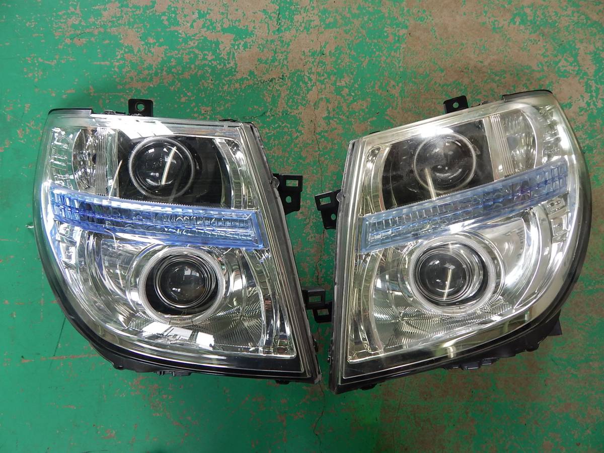 エルグランド E51中期 後期ヘッドライトHID KOITO 100-24852 車 エルグランド E51中期 後期ヘッドライトHID KOITO 100-24852