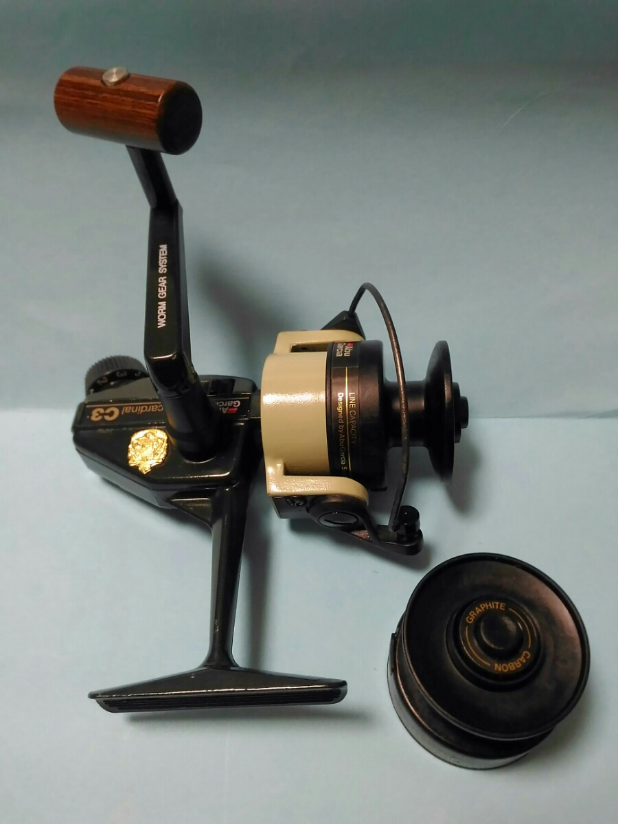Abu Garcia Cardinal C3スピニングリール本体替えスプール付き スピニングリール Abu Cardinal C3 予備スプール付き Abu Garecia アブ