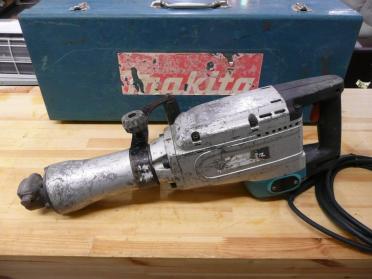税込 中古品 makita 電動ハンマ HM1304 マキタ 大型ハンマ 