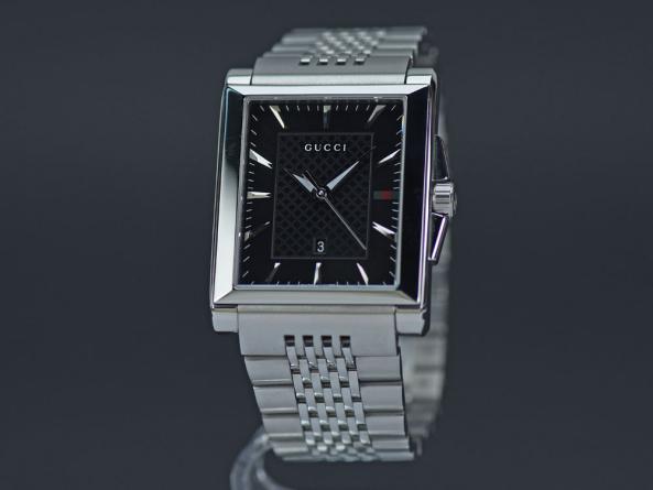 GUCCI グッチ Gタイムレス レクタングル 138.4 クォーツ YA138401