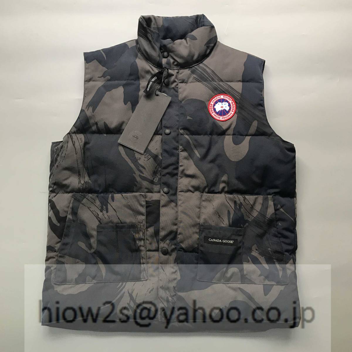 カナダグース ☆CANADA GOOSE メンズ用 ダウンベスト グレー Mサイズ 