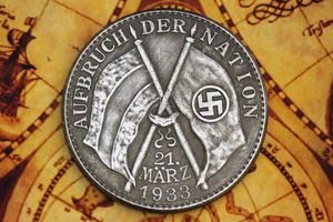 アドルフ・ヒトラーのYahoo!オークション(旧ヤフオク!)の相場・価格を