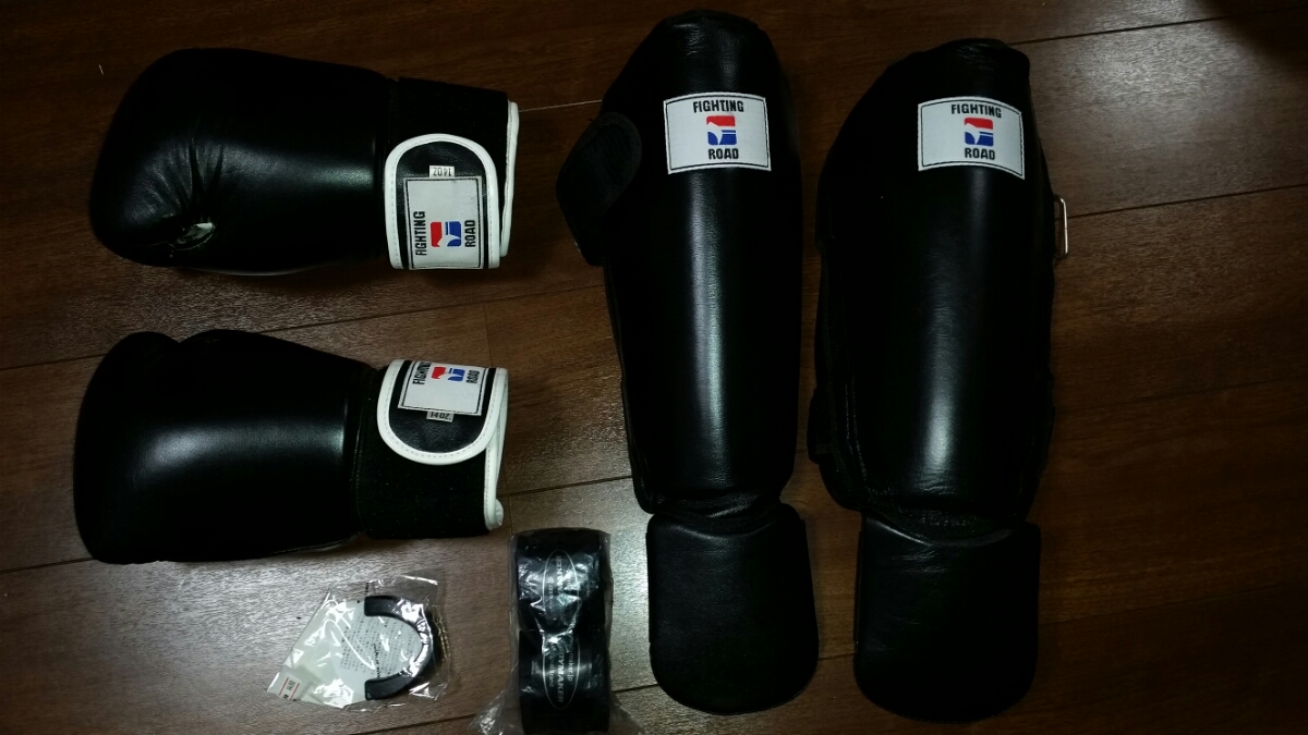 格闘技　グローブ　レガース　セット　ファイティングロード　_4