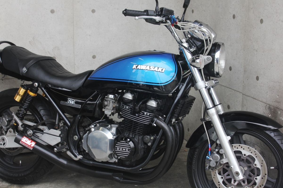 横浜～ Kawasaki ゼファー750 C1 Z2黒青火の玉 綺麗 好調(401cc-750cc 