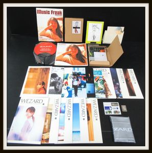 zard 坂井泉水のYahoo!オークション(旧ヤフオク!)の相場・価格を見る