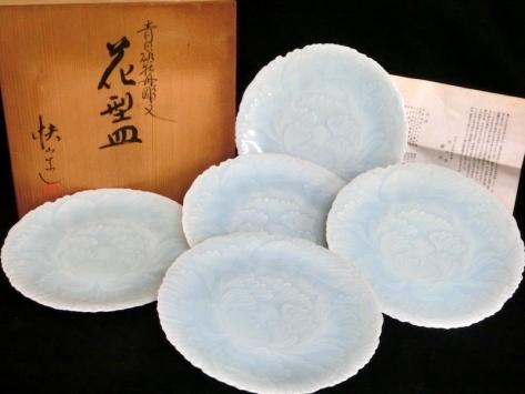美術品・アンティーク・コレクション 快山作 高台皿 青白 菊花